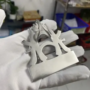 Colgante de letra C grande con circonitas, diseño personalizado de latón plateado, estilo Hip Hop, joyería fina, para hombre, personalizado, brillante, nuevo. - Product Image 3