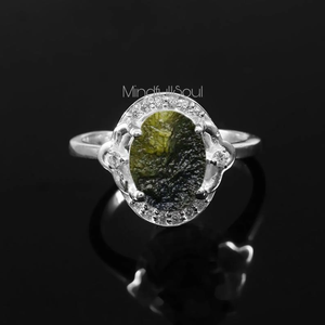 Anillo de Moldavita Certificado de Grado A Auténtico |   Moldavita auténtica de la República Checa, Chlum |   Plata de Ley 925 con Oro Rosa de 18K - Product Image 2