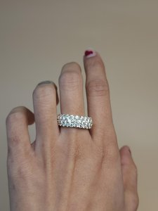 Anillo de Diamantes Cultivados en Laboratorio de 2 Quilates, 3 Filas, Corte Brillante Redondo, Chapado en Oro de 18K, Certificado IGI, Anillo de Lujo para Boda, Aniversario o Fiesta - Product Image 5