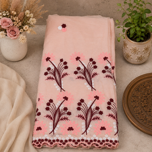 Tela de Voile de Algodón Sudanés Bordado |   Tela de Vestido 100% Algodón con Motivos Florales en el Borde para Vestido Tradicional de Mujer - Product Image 1