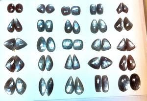 Pierres précieuses naturelles de pierre de lune grise TASBIYA GEMS, taille rose, pierres brutes avec expertise tierce pour la fabrication de bijoux - Product Image 5