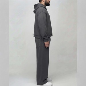 Ensemble de survêtement pour homme grande taille gris foncé avec sweat à capuche zippé et pantalon de jogging, coupe décontractée, couleur unie, deux pièces - Product Image 3