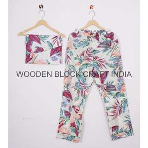 Ensemble de pyjama de luxe 100% coton biologique pour femmes, motif floral, vêtements de nuit doux et respirants pour toutes les saisons, cadeaux pour demoiselles d'honneur - Product Image 3