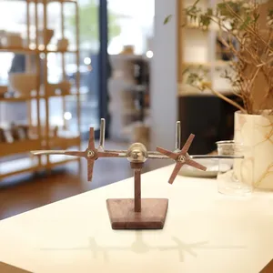 Escultura Metálica Contemporánea Hecha a Mano, Decoración Premium para el Hogar, Adorno para Salas de Estar de Diseño, Inspirada en la Naturaleza, Ecológica y Moderna - Product Image 4