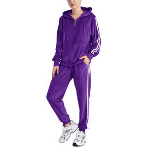 Customized Women <b>Pink</b> Hooded <b>Tracksuit</b> Full Length Solid Color Casual Two Piece Set With Side Pockets Breathable Cotton Material - Product Image 3