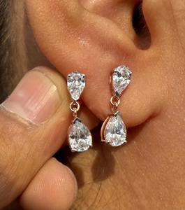 Pendientes Colgantes de Oro de 14K con Diamante Cultivado en Laboratorio en Forma de Pera, 3CTW, Joyería Elegante para Novia, Regalo para Mujer, para Fiestas y Eventos - Product Image 4