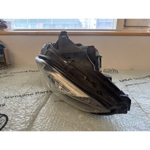 Faro Delantero Derecho Usado CLS A2188204861 - Product Image 4