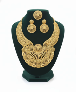 Collar con Colgante de Cobre Chapado en Oro de 14K de Diseño, con Perla de Agua Dulce y Diseño de Paz Retorcido, Joyería de Lujo para Novias y Bodas - Product Image 3