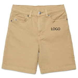Shorts pour garçons avec logo personnalisable et surpiqûres contrastées / Fabriqués en coton extensible pour un ajustement confortable et décontracté - Product Image 1