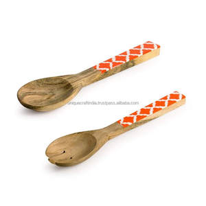 Cucharas de Ensalada Ecológicas Desechables de Madera y Resina con Baño de Oro, Diseño Clásico, Mango Largo, para Servir Comida en Fiestas - Product Image 2