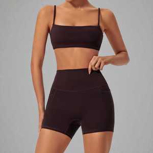 Conjunto Deportivo para Mujer, Ropa Deportiva Personalizada, Bra Deportivo, Shorts de Ciclismo, Conjunto de Ropa de Entrenamiento - Product Image 1