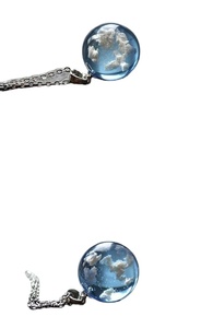 Agujas de resina completas de color Agujas brillantes hechas a mano creativas en collar luminoso de resina de nubes de cielo azul oscuro único para Wome - Product Image 5