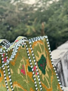 Sac fourre-tout de luxe en velours pour femme, grande capacité, sac à bandoulière matelassé doux, sac à main tendance, écologique, léger, été, personnalisable - Product Image 3