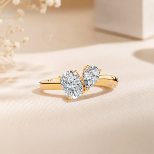 Anillo de Diamante Cultivado en Laboratorio con Corte Pera y Cojín Toi Et Moi de Primera Calidad, Oro de 14K, Venta al por Mayor, Fabricante y Proveedor de Joyería Fina OEM - Product Image 1