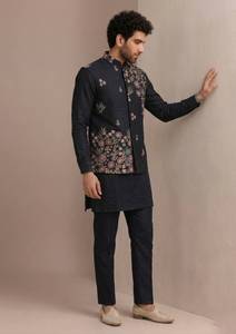 <b>Men</b> Embroidered Navy Blue <b>Kurta</b> Set Floral Woven Formal Indian Pakistani Clothing Wedding Wear - Product Image 4