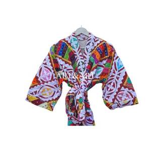 Chaqueta Kantha 100% algodón puro hecha a mano, acolchada con bordados, ropa de invierno multicolor, ropa de calle para mujeres y niñas. - Product Image 4