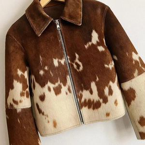 Chaqueta de cuero de vaca con diseño de pelo natural hecha a mano y personalizada para mujer, chaqueta de motociclista de alta calidad con flecos para mujer - Product Image 4