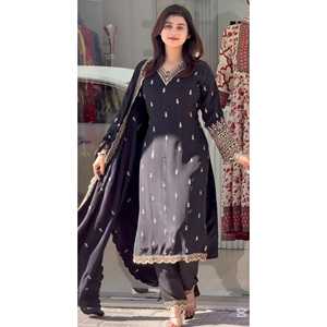 Hermoso Salwar Kameez XL con Bordado Pesado y Lentejuelas, Incluye Top, Pantalón y Dupatta - Product Image 2