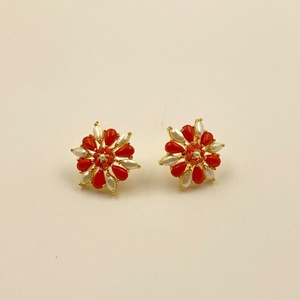 Pendientes de Perlas de Coral, Chapados en Oro de 22K, Pendientes Tradicionales para Novia, Joyería para Fiestas, Joyería Minimalista para Mujer - Product Image 2