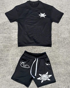 T-shirt à manches courtes imprimé par transfert thermique personnalisé, short en coton imprimé numériquement avec motif graphique, ensemble short et t-shirt avec logo personnalisé - Product Image 1