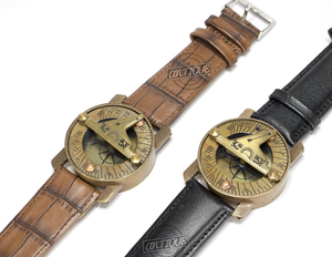 Reloj de pulsera con brújula y dial de navegación antiguo, fabricado en India, con correa de cuero, regalo náutico disponible a precio justo. - Product Image 2