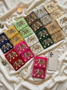 เคสโทรศัพท์ผ้าไหมลายช้างพร้อมสายคล้องคอ ที่ใส่บัตร กระเป๋าใส่เหรียญ ของขวัญงานแต่งงาน ของชำร่วยงานปาร์ตี้ อุปกรณ์เสริมมือถือ - Product Image 1