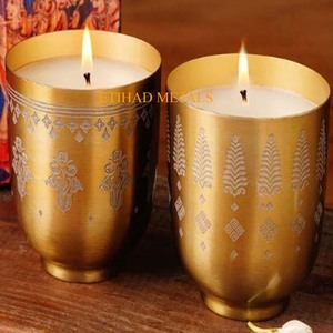 Portavelas decorativos de metal, portavelas aromáticos Dance of Frondescence, votivos de hierro dorados hechos a mano. - Product Image 3