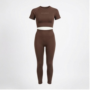 Ensemble de yoga 2 pièces North Approach, marron uni, haut court à col rond et manches courtes, leggings taille haute pleine longueur, vêtements de sport sans couture - Product Image 1
