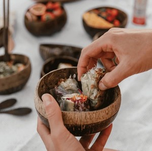 High Quality <b>Coconut</b> Bowl Eco Friendly Handmade Natural Durable Polished Reusable Kitchen Serving Dining Product - Product Image 4