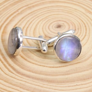 Boutons de manchette de luxe en pierre de lune bleue sertie clos, en argent sterling 925, pierre précieuse ronde, pour hommes, garçons d'honneur, cadeau de mariage pour lui - Product Image 4