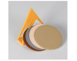 Ensemble de 4 dessous-de-verre ronds en cuir avec bord cousu, multicolores, pour tasses et mugs, nouveaux dessous-de-verre artisanaux en cuir - Product Image 1