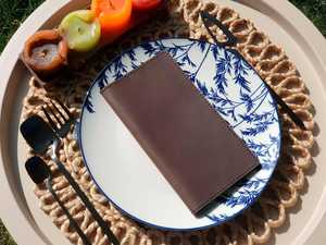 Estuche para Cheques de Cuero Genuino de Lujo Hecho a Mano, Seguro, Moderno y Profesional para Restaurantes - Product Image 3