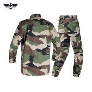 Conjunto de Uniforme Táctico de Camuflaje Unisex - Chaqueta y Pantalones de Poliéster/Algodón Twill Rip-Stop, Color y Logotipo Personalizados, Servicio OEM - Product Image 2