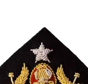Insignias Bordadas a Mano con Hilo Metálico de Primera Calidad, Diseño Personalizado, Servicio OEM - Product Image 4