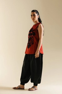Red Cotton Sleeveless Blouse Women Ethnic Casual Wear India Pakistan Style Regular Fit All Seasons - Product Image 2