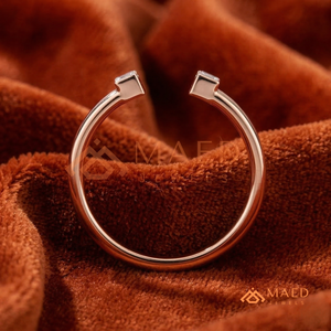 Anillo de Oro Rosa Sólido de 18K con Diamantes Flotantes en Forma de Ola |   Anillo de Eternidad con Canal Curvo Asimétrico |   Anillo de Diamantes - Product Image 3