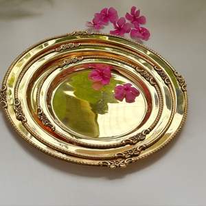 Bandeja de Servir de Latón Vintage, Perfecta para Coleccionistas, Ofrece un Aspecto Auténtico para Exhibición y Uso - Product Image 3