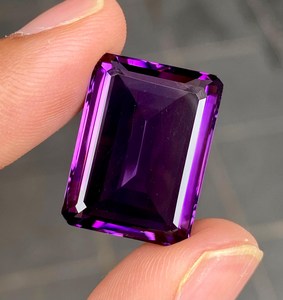 Ametista natural, hermosa piedra preciosa morada, corte esmeralda impecable, piedra suelta para la elaboración de joyas. - Product Image 4
