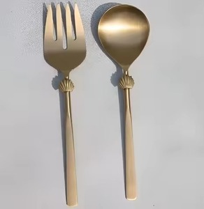 Ensemble de service à salade moderne pour l'hôtellerie, cuillère et fourchette élégantes en métal pour restaurants - Product Image 6