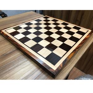 Juego de Ajedrez de Madera de Lujo Minimalista Moderno, Acabado en Madera Pulida, Tablero de Juego Profesional, Decoración Elegante para el Hogar, Juego de Ajedrez Coleccionable - Product Image 1