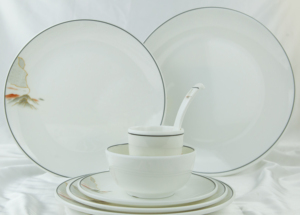 Juego de Platos y Cuencos de Melamina Modernos de Lujo al por Mayor con Cuchara y Plato, Pulidos, de Grado Alimenticio, No Tóxicos, Aptos para Lavavajillas - Product Image 4
