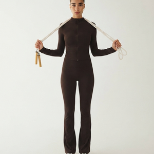 Vêtements de sport pour femmes avec logo personnalisé, legging évasé pour l'entraînement, pantalon de fitness taille basse, legging de yoga sans couture pour femmes - Product Image 1