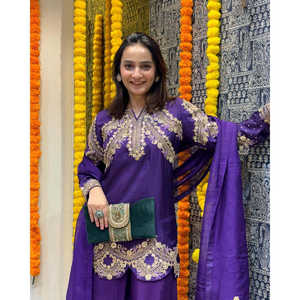 Conjunto de Traje de Fiesta para Mujer de Diseñador con Top, Pantalones Palazzo y Dupatta - Product Image 4