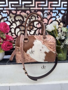 Bolso de hombro de cuero de vaca con pelo, nuevo, al por mayor, estilo Speedy, con grabado floral hecho a mano, estilo western, para mujer - Product Image 5