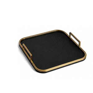 Bandeja Ovalada de Cuero para Servir con Asas de Latón, Color Verde Oscuro Sólido, Acabado Metálico Pulido, Grado Comercial, Apta para Lavavajillas - Product Image 2