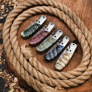 Couteau de poche en acier Damas fait main de haute qualité avec étui en cuir, cadeau idéal pour le camping, pour papa, support OEM et ODM - Product Image 4