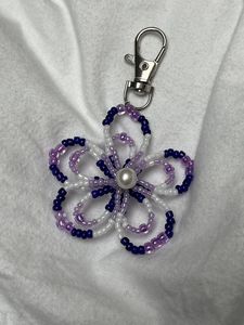 Magnifique porte-clés brodé de fleurs avec perles multicolores pour cadeaux et marchés de gros - Product Image 3