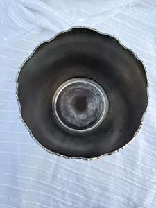 ถังน้ำแข็งเงินคุณภาพสูง ดีไซน์ขอบลายองุ่น พร้อมหูจับรูปสิงโต สำหรับตกแต่งบาร์หรูหรา และจัดงานปาร์ตี้ จากอินเดีย - Product Image 4