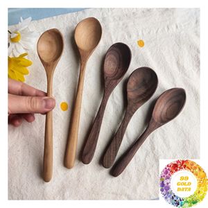 Cuillère en bois de noyer faite à la main, accessoire de cuisine naturel pour la salle à manger de style campagnard, décoration tropicale et collections de cadeaux spéciaux - Product Image 6