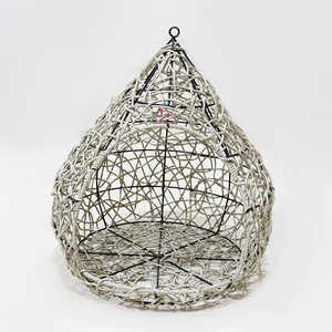 Casa para mascotas hecha a mano con jacinto de agua con interior suave y decoración ecológica para mascotas - Product Image 5